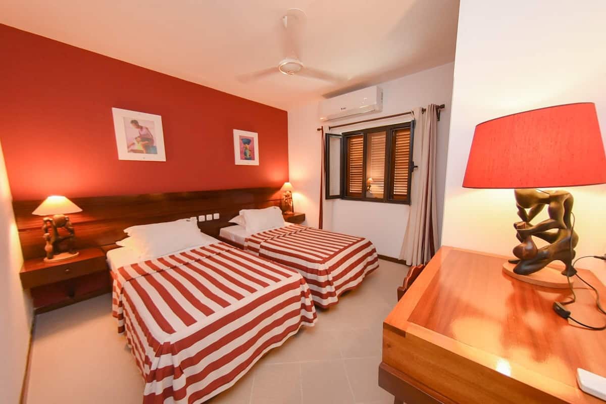 Junior Suite | In-room safe, blackout drapes, soundproofing