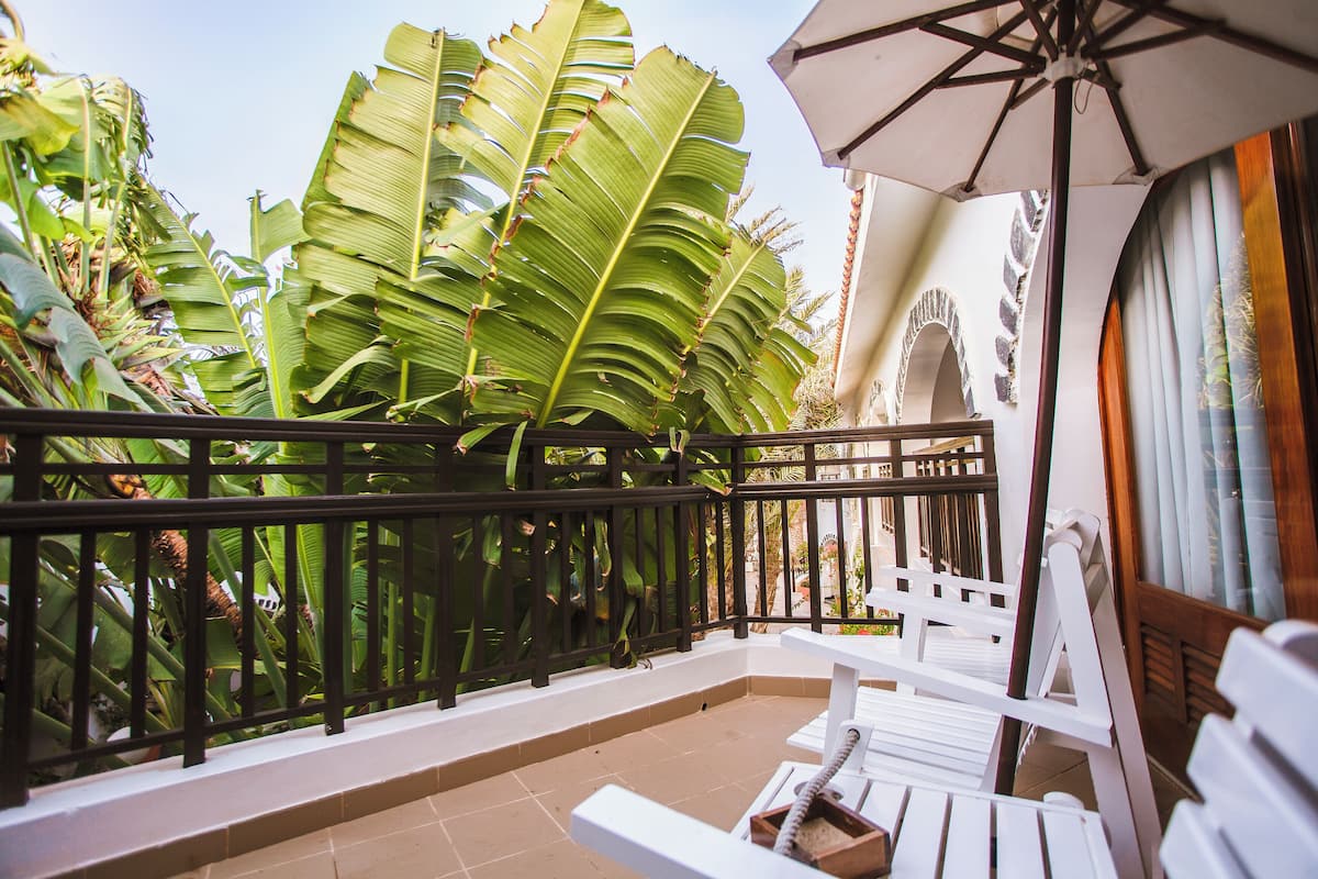 Superior Suite | In-room safe, blackout drapes, soundproofing