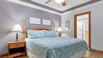 2 bedrooms, WiFi (free), bed sheets