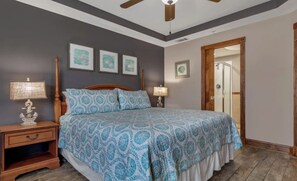 2 bedrooms, free WiFi, bed sheets, wheelchair access - Beachside Colony Tybee’s Only Oceanfront Resort•New Listing Pool&Ocean Views 2/2 (Tybee Island)