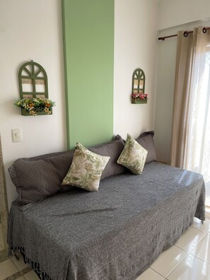 1 bedroom, free WiFi, bed sheets - Green apartment in the center of Caxambu. (Caxambu)