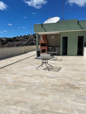 Outdoor dining - Green apartment in the center of Caxambu. (Caxambu)