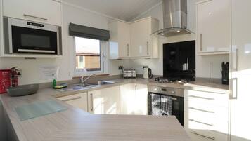 Lavavajillas y utensilios de cocina