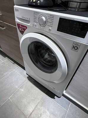 Laundry - Vacation apartment - modern home Li-Apartments (Pforzheim)