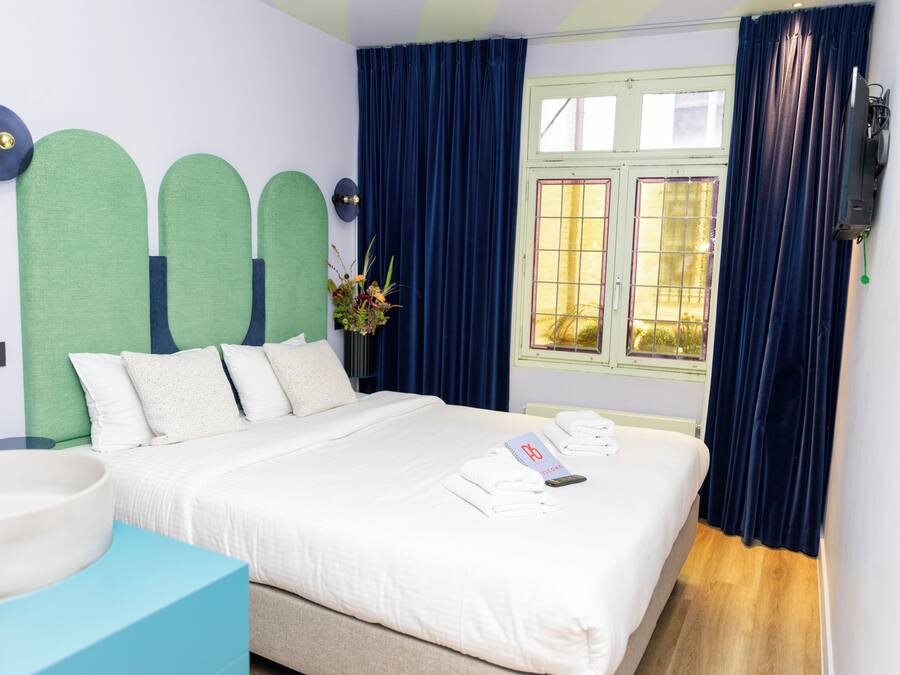 In-room safe, free WiFi