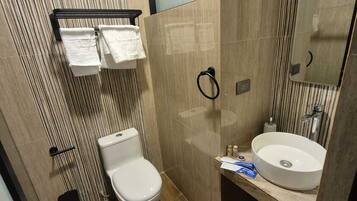 Comfort Double Room | In-room safe, blackout drapes, free WiFi