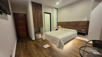 In-room safe, blackout curtains, free WiFi