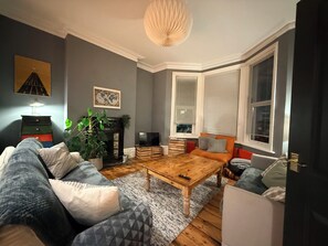 Living area - Large, bright, seaside family home with garden & parking, close to Walpole Bay. (Margate)