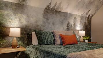 Escritorio, tabla de planchar con plancha, cuna de viaje y wifi