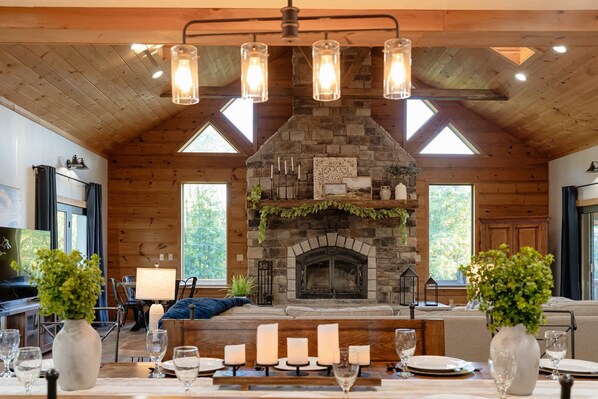 Interior - Compass Retreat for large groups (Buchanan)