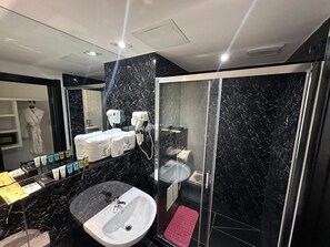 Double Room | Bathroom | Shower, hair dryer, towels, soap