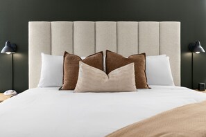 3 slaapkamers, een strijkplank/strijkijzer, wifi, beddengoed