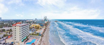 Harbour Beach Resort 105 | Poolside Retreat w/Beach Access