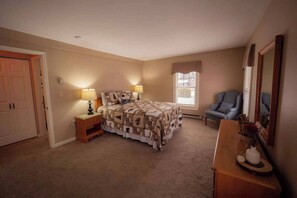 Escrivaninha, ferros/tábuas de passar roupa, berço de viagem, Wi-Fi