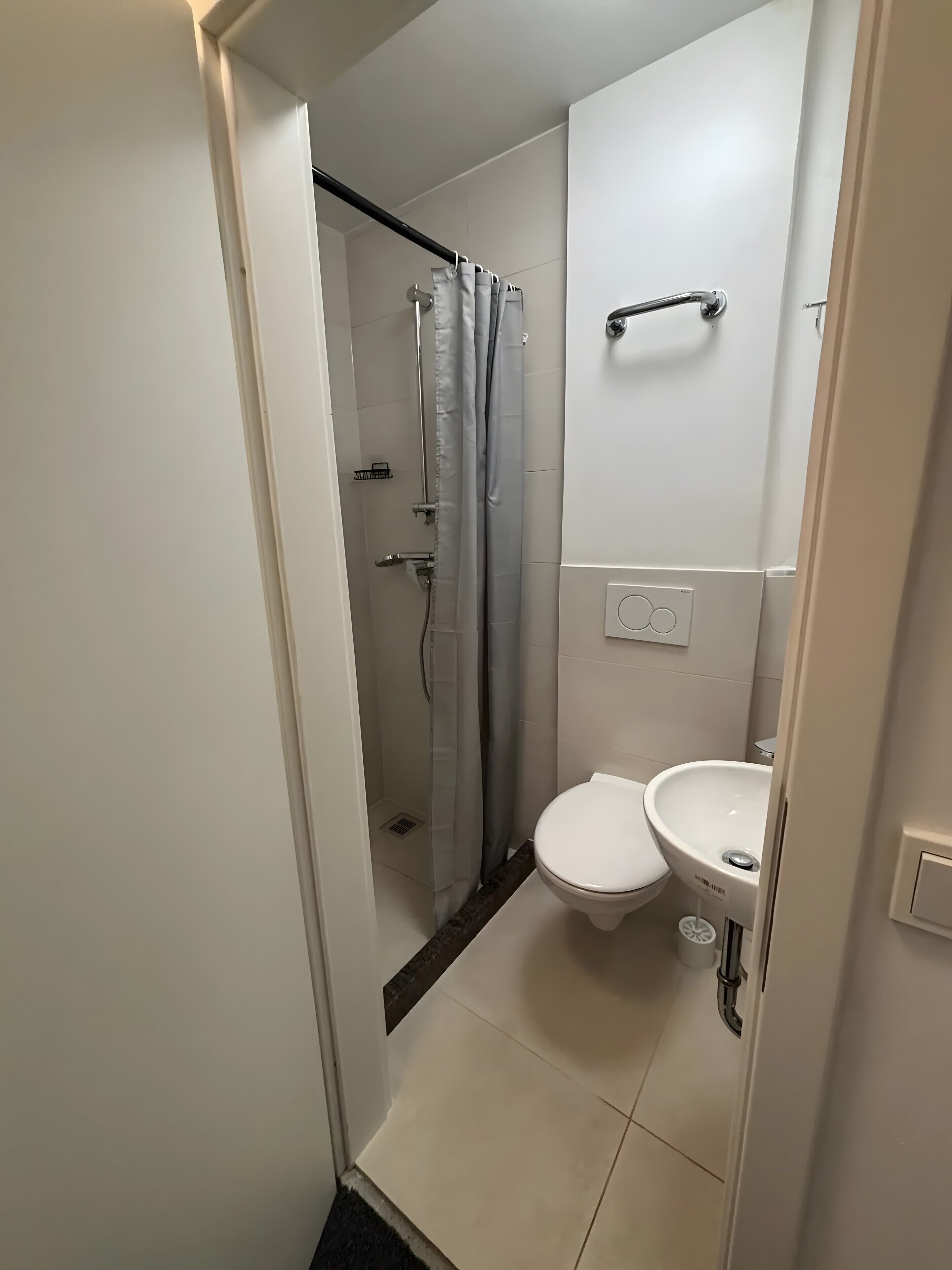 Een douche, handdoeken