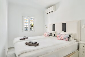 3 bedrooms, iron/ironing board, free WiFi, bed sheets - Central Nerja Apartment – Unbeatable Location! (Nerja)