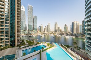 Pool - Marina and City Views 1BR, Walking Distance to JBR Beach (Dubai)