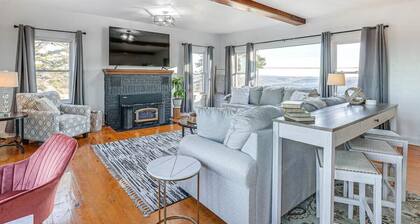 Hilltop House at Busch Mt- Stunning Views!