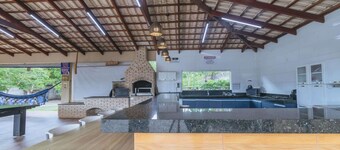 Casa em Caldas Novas com Piscina Aquecida e Lago