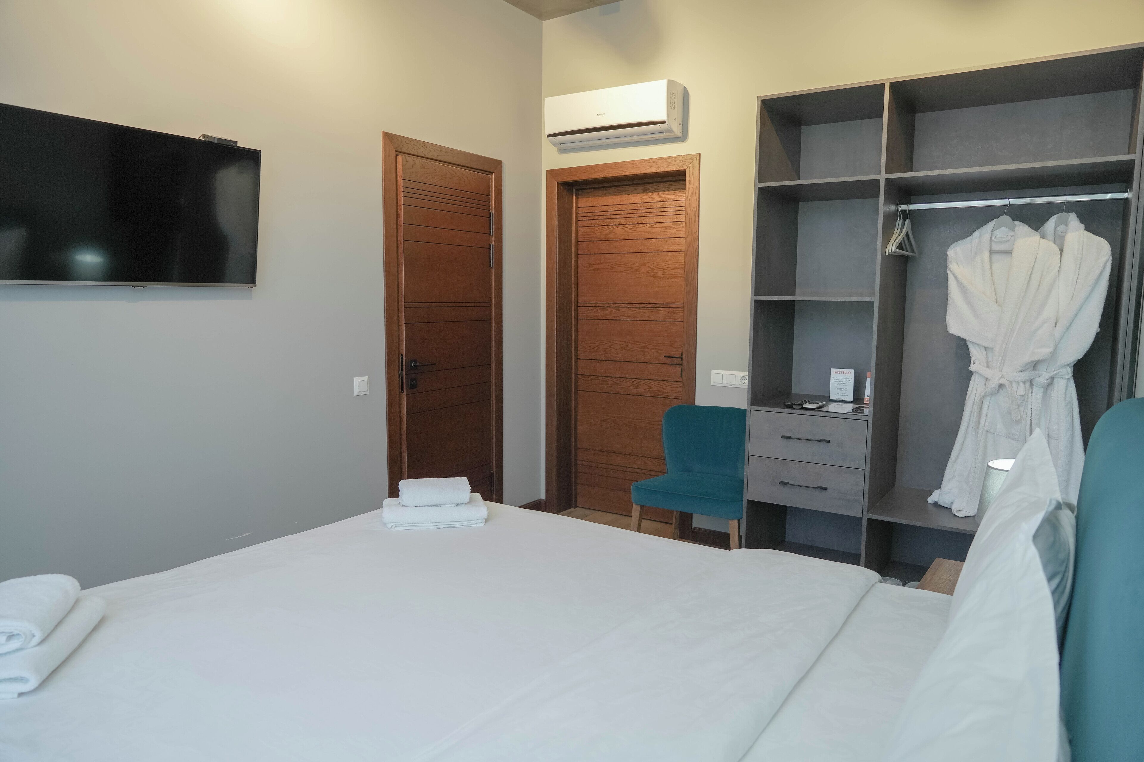 Standard Double Room, City View