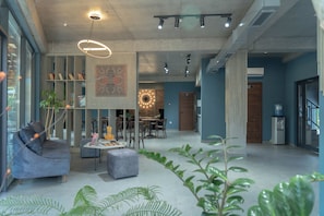 Lobby - Gastello Hotel (Bishkek)