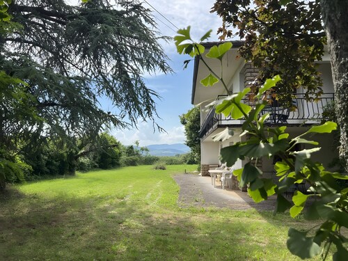 Villa 'Le Perthuis' with Mountain View, Shared Terrace and Wi-Fi