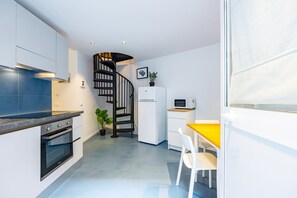 Apartment (1 Bedroom) | Interior - Art Apartment by Napoliapartments (Naples)