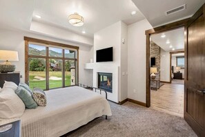 3 bedrooms, WiFi, bed sheets - Powder Inn: Lux Condo|Canyons Village|Mtn Views (Park City)