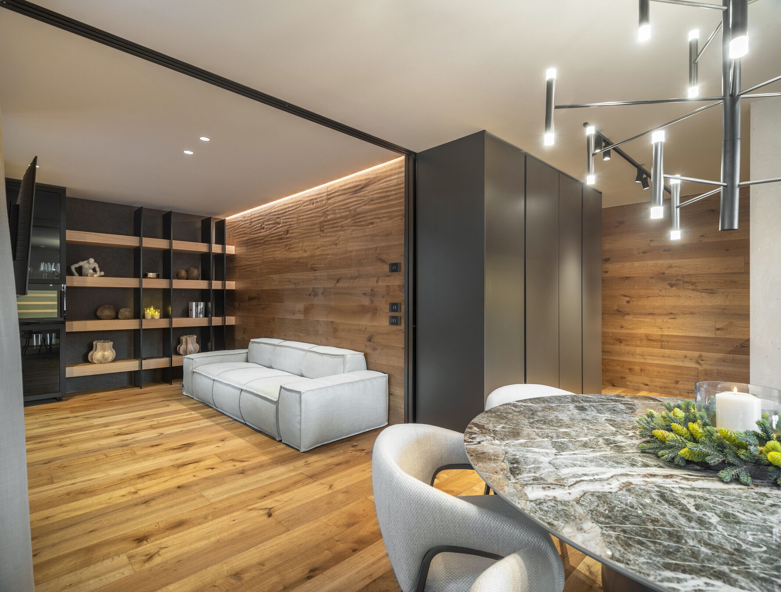 المنشأة من الداخل