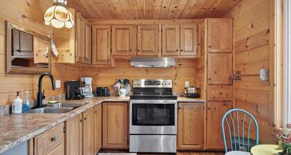 Nature & Comfort Chalet on Lake Chapleau