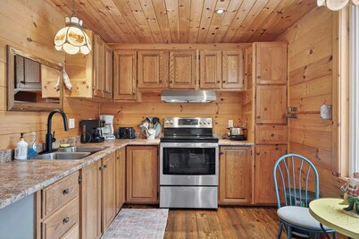 Nature & Comfort Chalet on Lake Chapleau