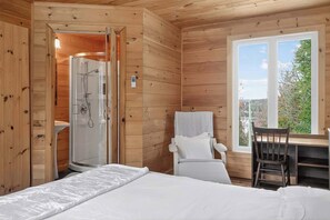 Silitysrauta/-lauta, Wi-Fi, vuodevaatteet