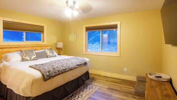 Iron/ironing board, travel crib, WiFi, bed sheets