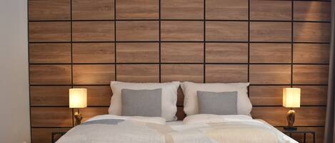 Cortinas blackout, tabla de planchar con plancha y wifi gratis