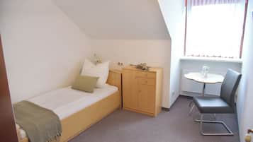 Cortinas blackout, tabla de planchar con plancha y wifi gratis