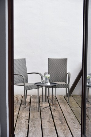 Habitación doble estándar, baño privado | Terraza o patio