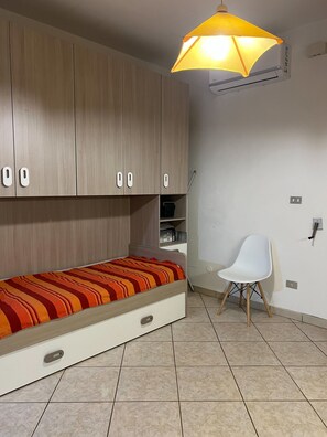 1 sovrum, strykjärn/strykbräda, wi-fi och sängkläder