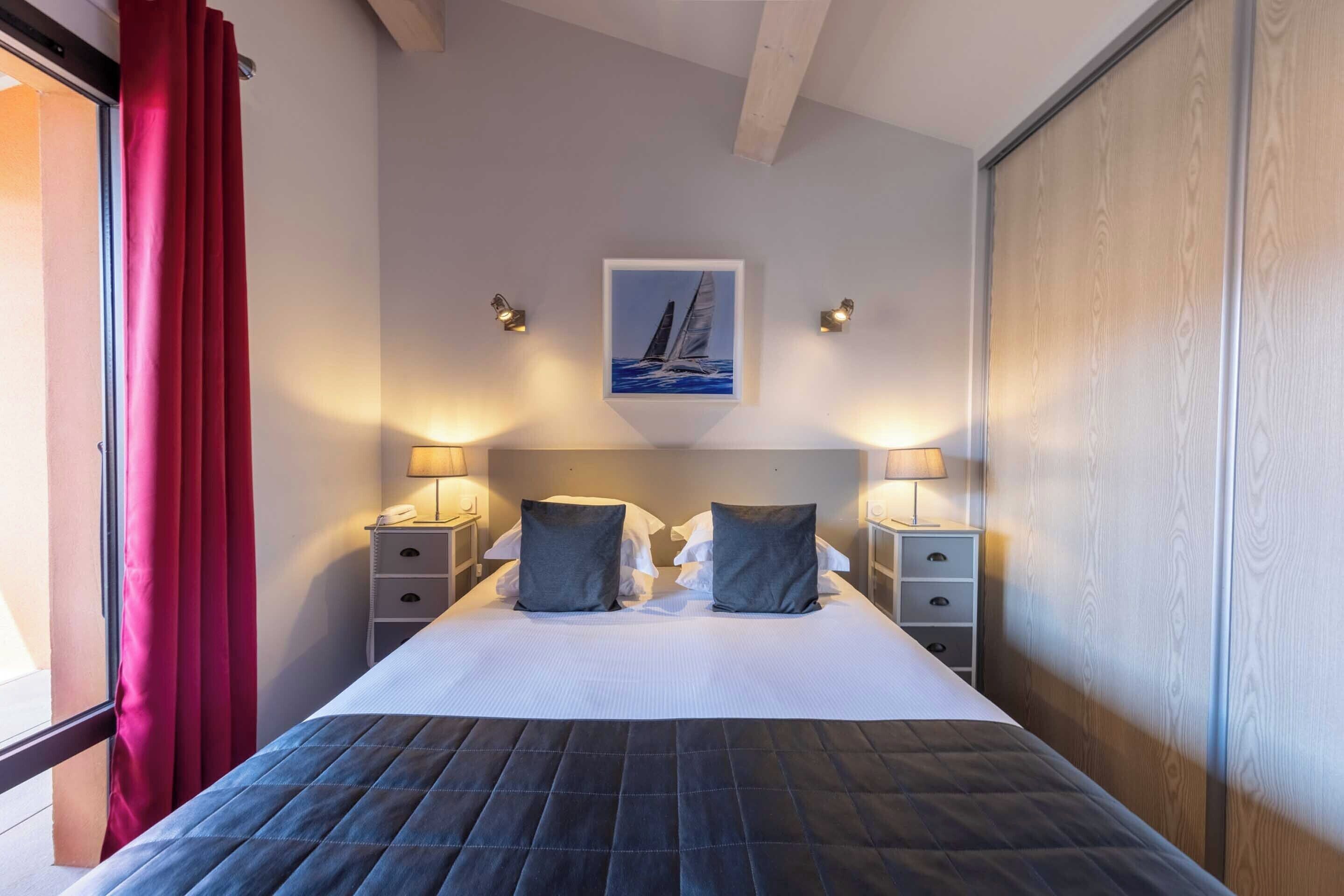 Apartment, Balcony, Mountain View | In-room safe, blackout drapes, soundproofing, free WiFi