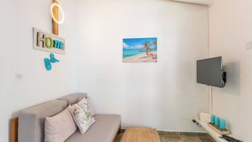 Comfort-Haus, Poolblick | Wohnbereich