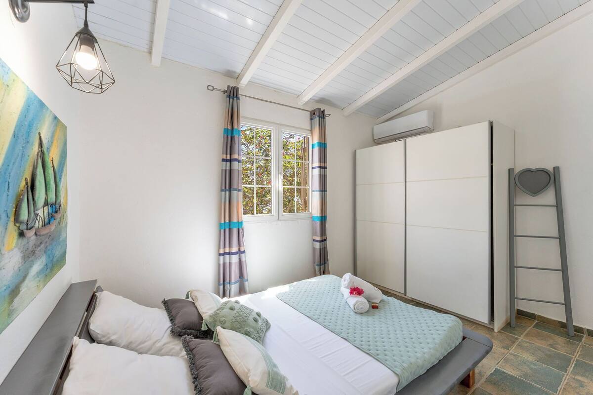 Comfort House, Pool View