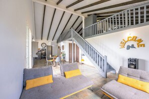 Luxury House, Pool View | Living area - CASA LYDIE - ÉVASION CRÉOLE AVEC PISCINE (Saint-François)