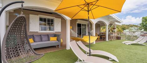 Luxury House, Pool View | Terrace/patio