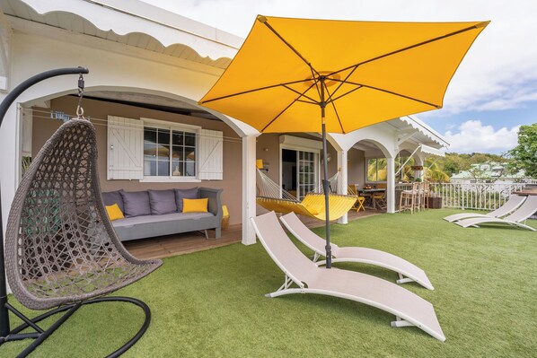 Luxury House, Pool View | Terrace/patio