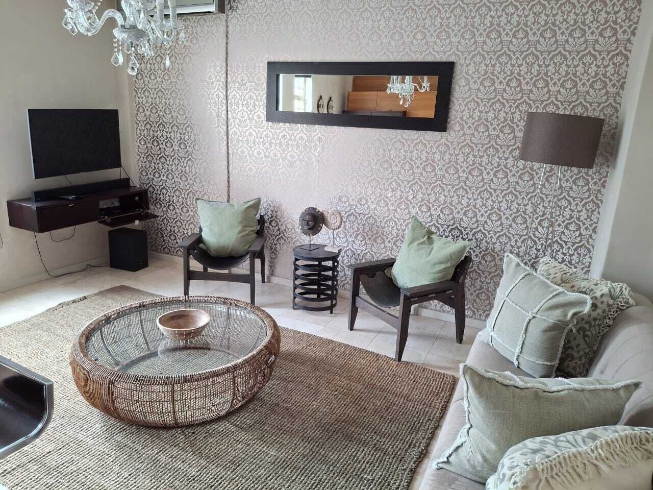 Basic Apartment, Balcony, City View | Living area