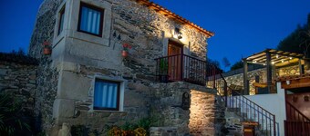 Country House 'Villa Jerusalém' with Mountain View, Wi-Fi & Air Conditioning