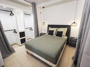 Comfort House, Garden View | Hypo-allergenic bedding, individually decorated, individually furnished - Habitation Yucca à 5 min de la plage (Le Moule)