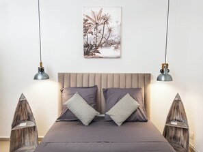 Comfort House, Garden View | Iron/ironing board, free cribs/infant beds, free WiFi, bed sheets