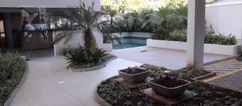 Apartment 50m from Martin de Sá Beach with Swimming Pool