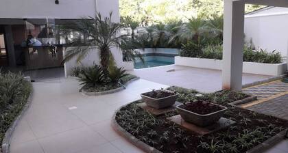 Apartment 50m from Martin de Sá Beach with Swimming Pool