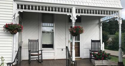 Lynchburg Getaway walking distance 2 Jack Daniel’s